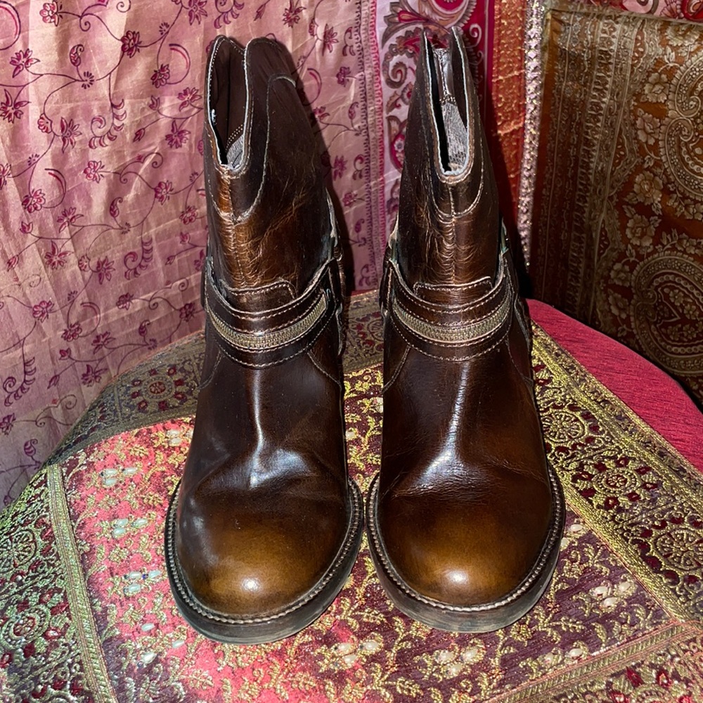 Brown boots